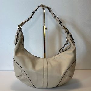 Coach Ivory hobo